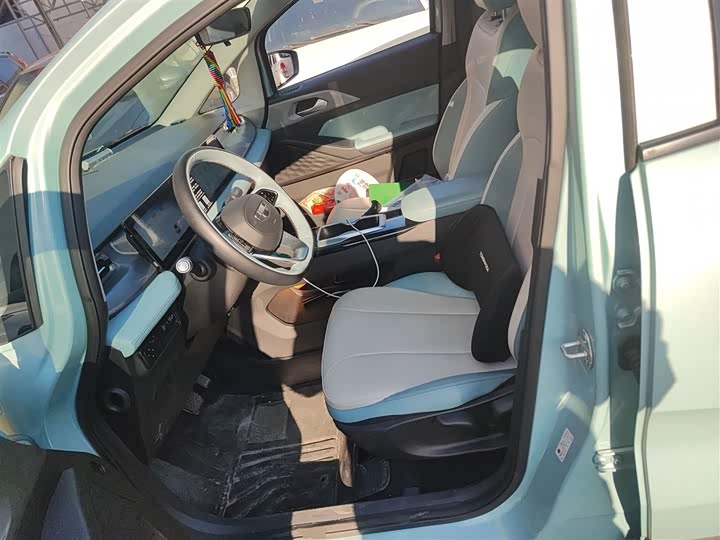 Geely Geometry E Firefly 2024 2024款 401km 萤光