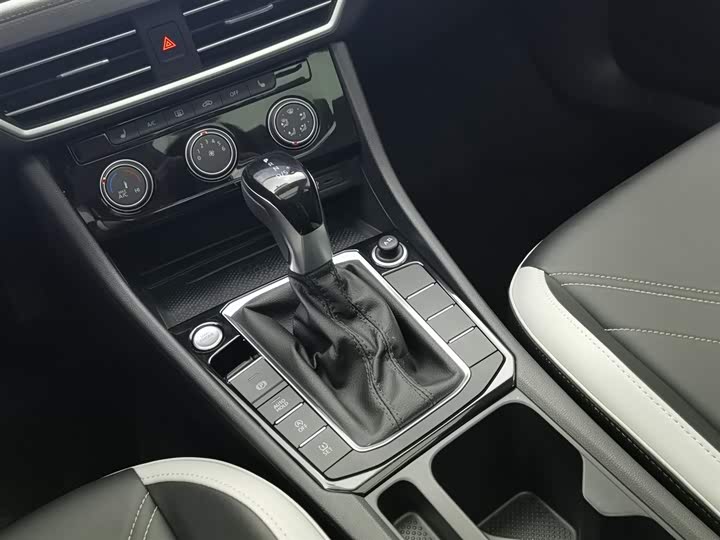 Jetta VA7 2025 2025款 1.4T 先到先得版