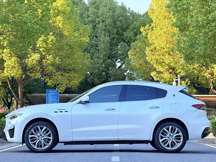 Maserati Levante 2022 2022款 3.0T Modena