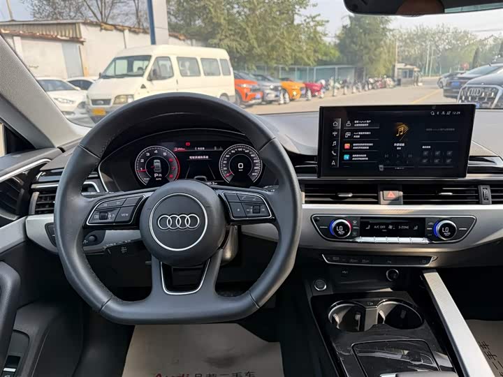 Audi A5 2024 2024款 Sportback 40 TFSI 时尚动感型