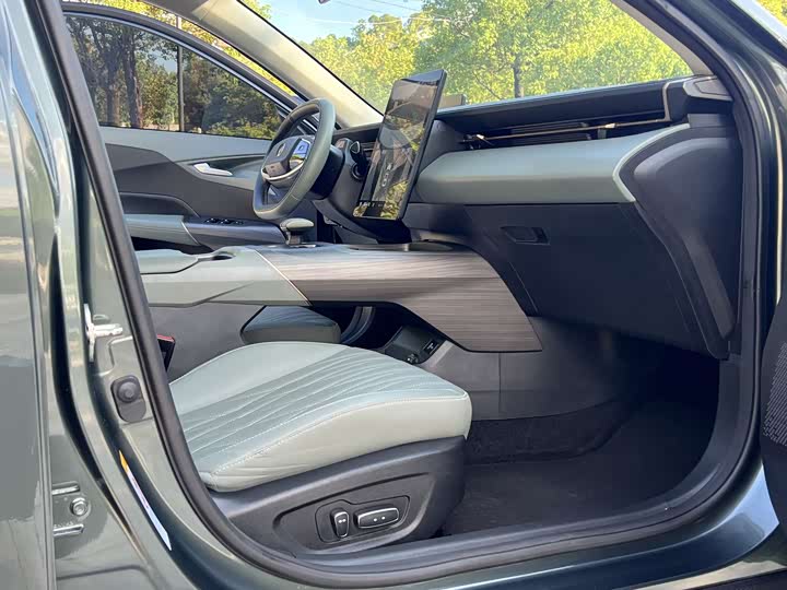 Changan Yida 2023 2023款 蓝鲸NE 1.5T GDI DCT旗舰型