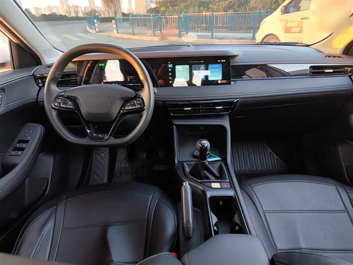 Roewe i5 2023 2023款 1.5L 手动舒享版