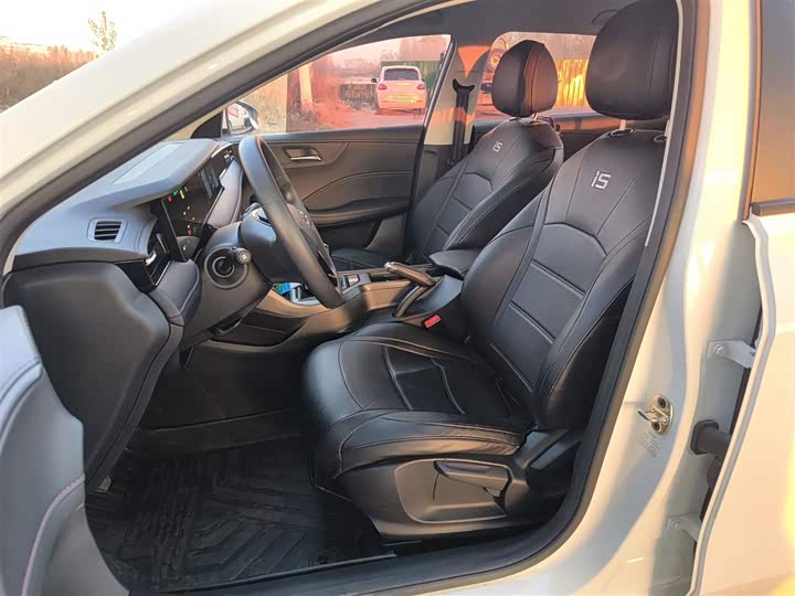 Roewe i5 2023 2023款 1.5L 手动舒享版