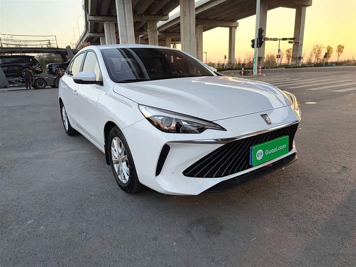 Roewe i5 2023 2023款 1.5L 手动舒享版