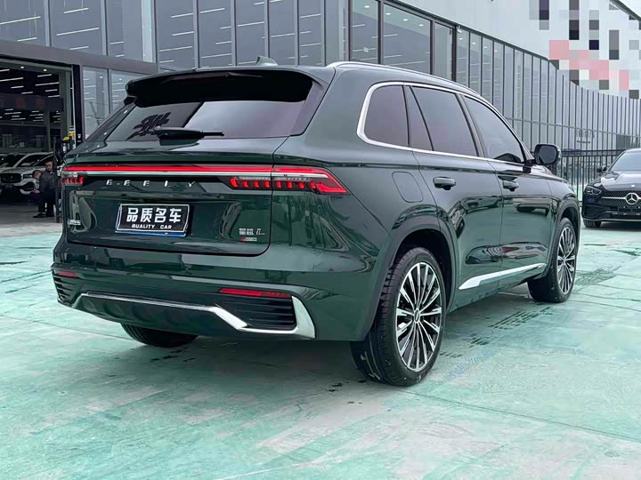 Geely Monjaro 2025 2025款 东方曜 2.0TD 自动四驱望月版