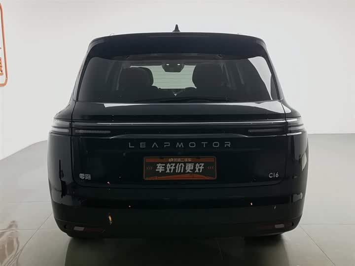 Leapmotor C16 2026 2026款 增程 280激光雷达智尊版 6座