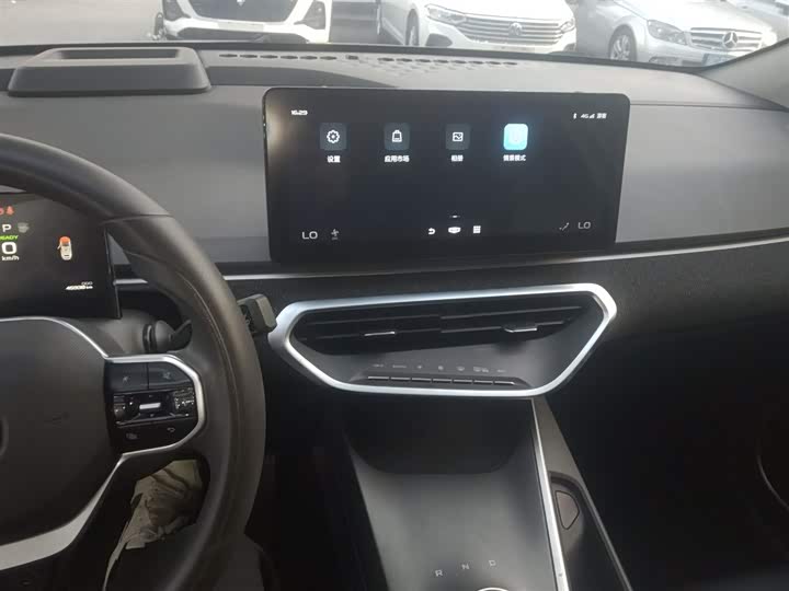 Geely Geometry C 2022 2022款 蓝莓C400