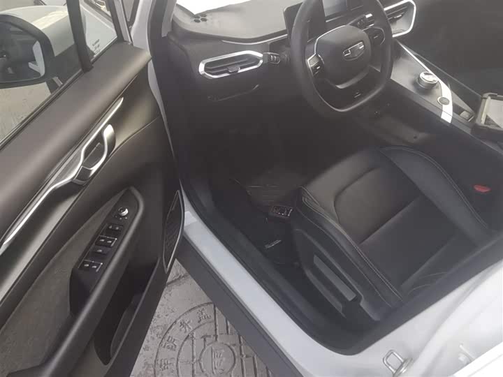 Geely Geometry C 2022 2022款 蓝莓C400