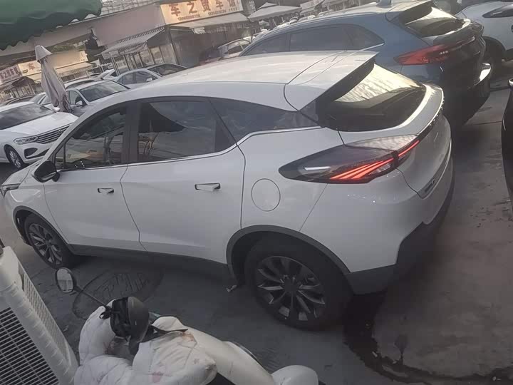 Geely Geometry C 2022 2022款 蓝莓C400