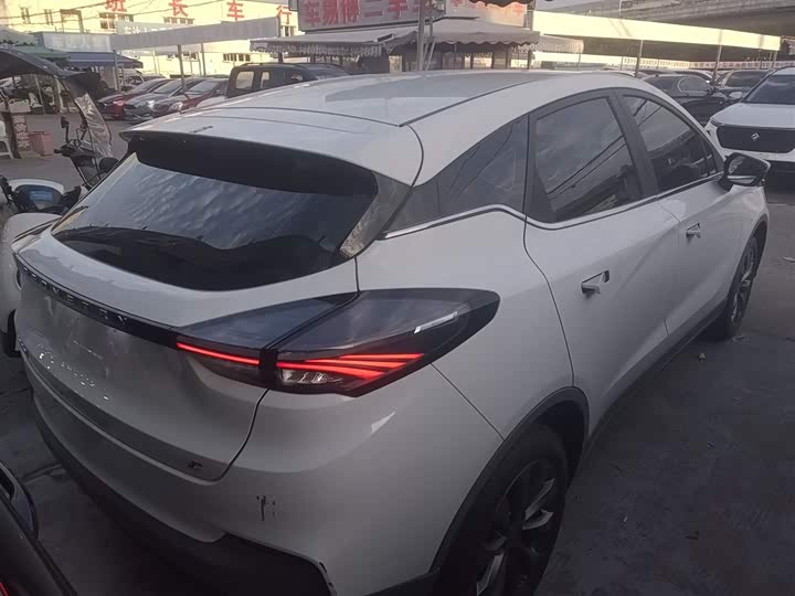 Geely Geometry C 2022 2022款 蓝莓C400