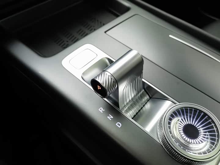 BAIC Beijing BJ30 2024 2024款 1.5T 魔核电驱进阶版