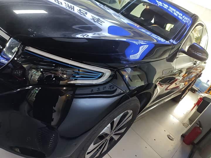 2022 Mercedes-Benz EQC