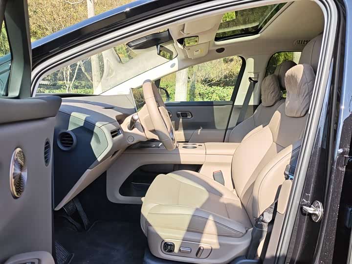 LiXiang i8 2025 2025款 标准版