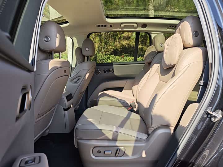 LiXiang i8 2025 2025款 标准版