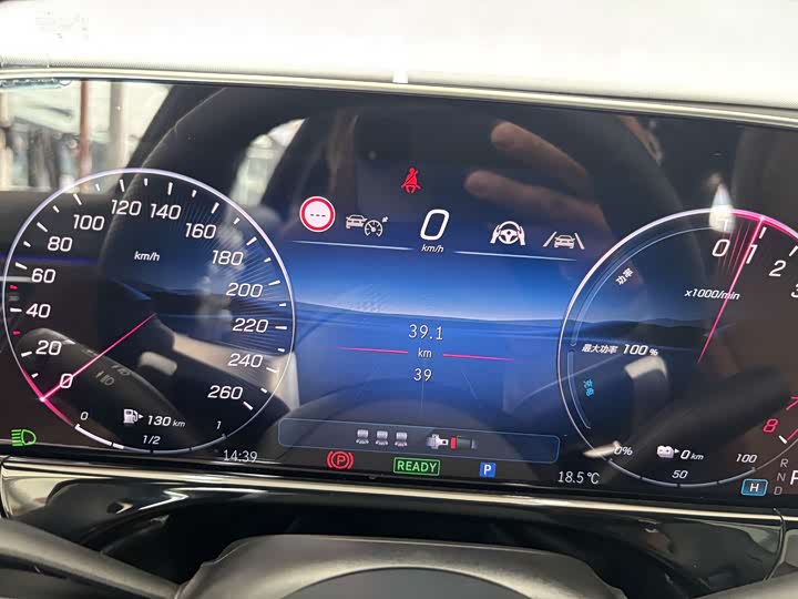 Mercedes-Benz E-Class Hybrid 2024 2024款 E 350 e L 插电式混合动力运动轿车