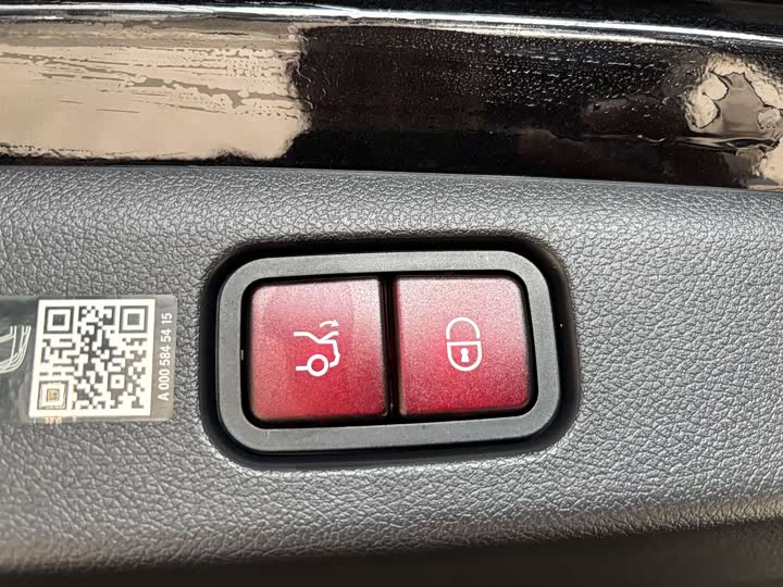 Mercedes-Benz E-Class Hybrid 2024 2024款 E 350 e L 插电式混合动力运动轿车