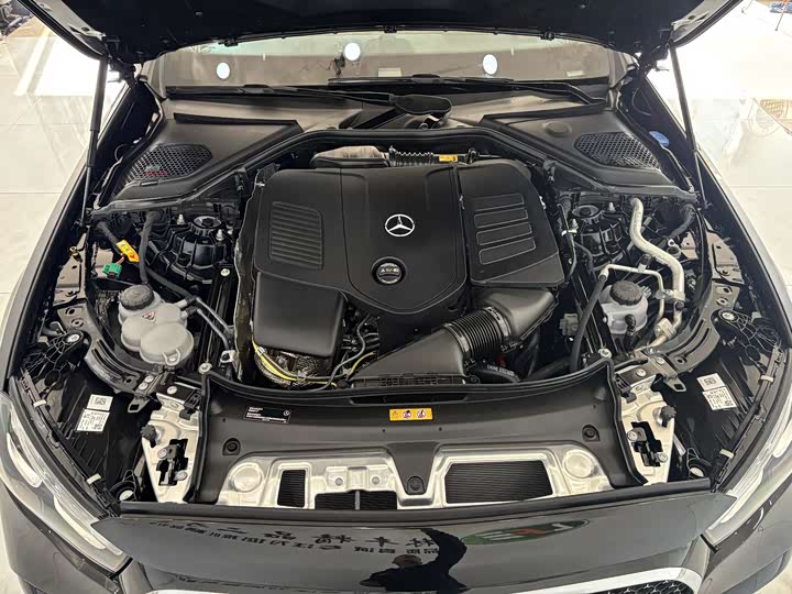 Mercedes-Benz E-Class Hybrid 2024 2024款 E 350 e L 插电式混合动力运动轿车