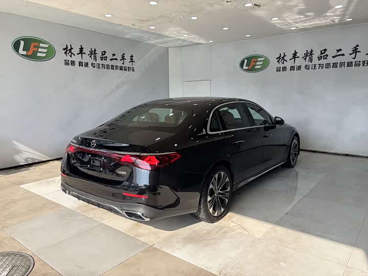 Mercedes-Benz E-Class Hybrid 2024 2024款 E 350 e L 插电式混合动力运动轿车