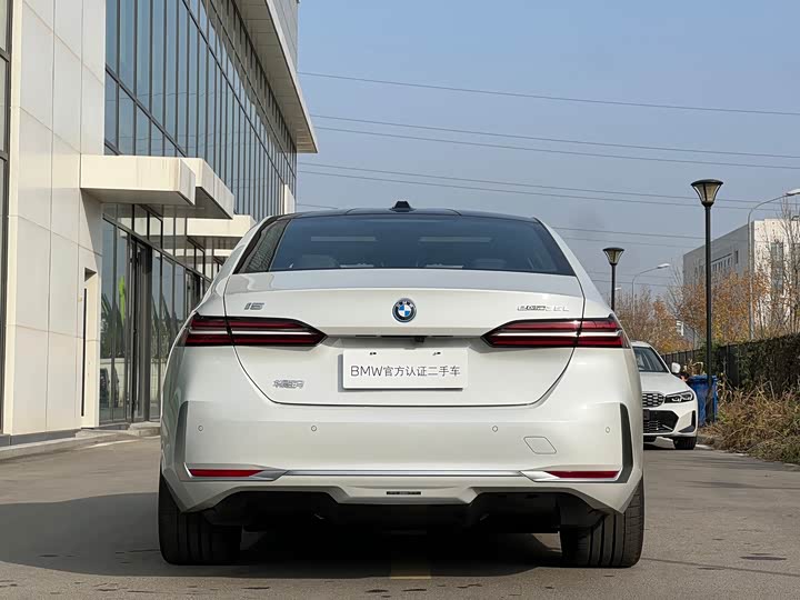 BMW i5 2024 2024款 eDrive 35L 尊享型 豪华套装