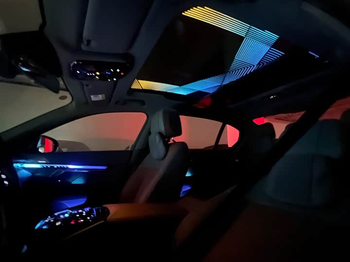 BMW i5 2024 2024款 eDrive 35L 尊享型 豪华套装