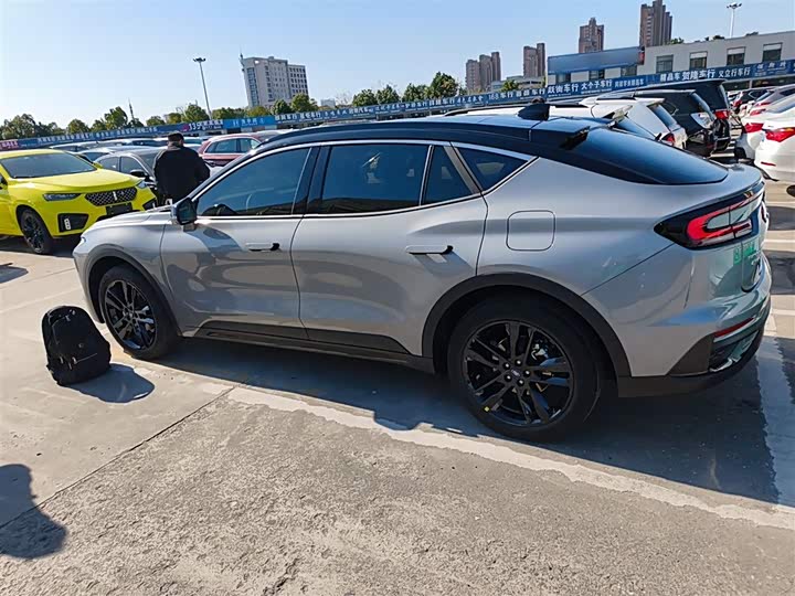 Ford Mondeo 2025 2025款 2.0T EcoBoost E 混动 运动版