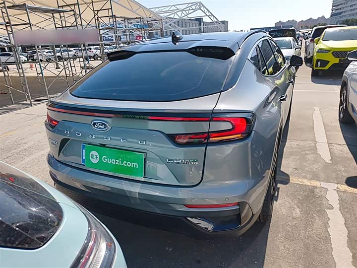 Ford Mondeo 2025 2025款 2.0T EcoBoost E 混动 运动版