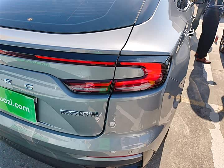 Ford Mondeo 2025 2025款 2.0T EcoBoost E 混动 运动版