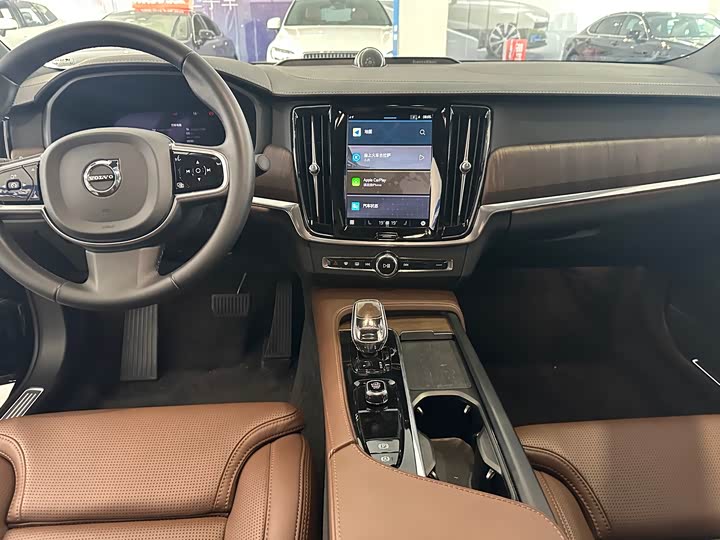 Volvo S90 2025 2025款 B5 智雅豪华版