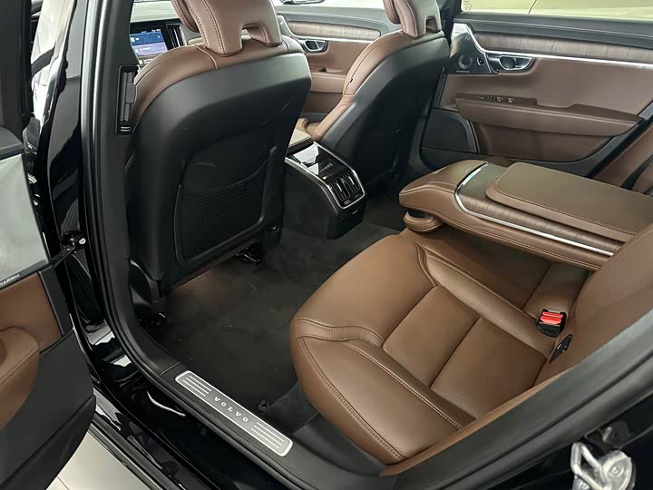Volvo S90 2025 2025款 B5 智雅豪华版