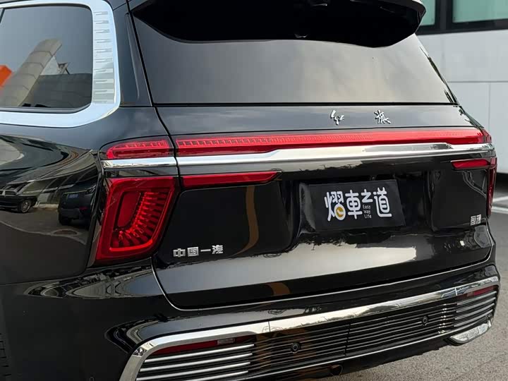 Hongqi LS7 (Guoyao) 2022 2022款 4.0T 典雅旗航版 6座