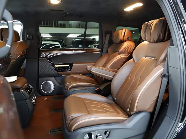 Hongqi LS7 (Guoyao) 2022 2022款 4.0T 典雅旗航版 6座