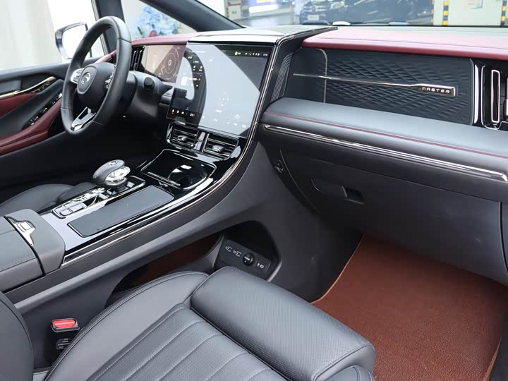 GAC Trumpchi M8 2024 2024款 宗师系列 400T 至尊版