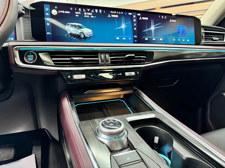 Ford Explorer 2023 2023款 EcoBoost 285 四驱钛金版 6座