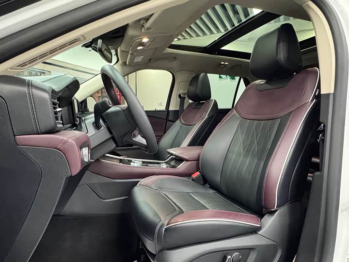 Ford Explorer 2023 2023款 EcoBoost 285 四驱钛金版 6座