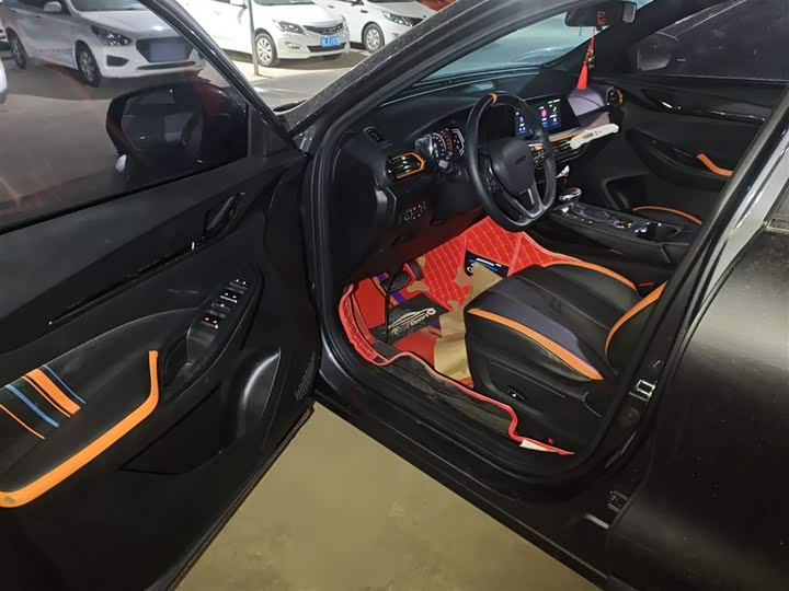 Changan Oshan X5 2022 2022款 运动版 1.5T DCT飓风音速