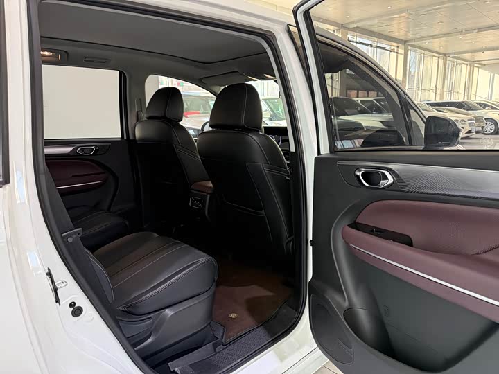 GAC Trumpchi M6 2023 2023款 PRO 270T DCT尊享版