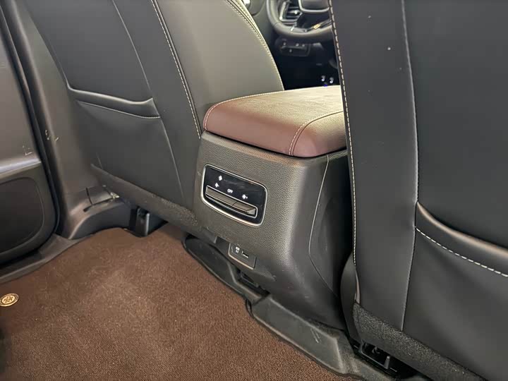 GAC Trumpchi M6 2023 2023款 PRO 270T DCT尊享版