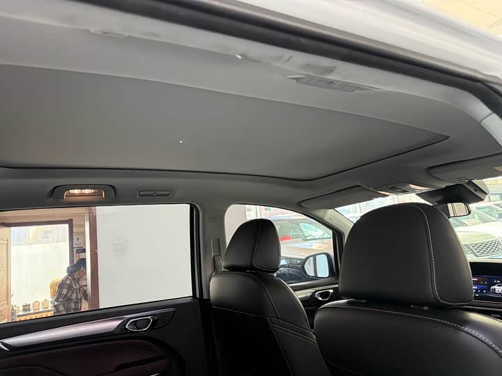 GAC Trumpchi M6 2023 2023款 PRO 270T DCT尊享版