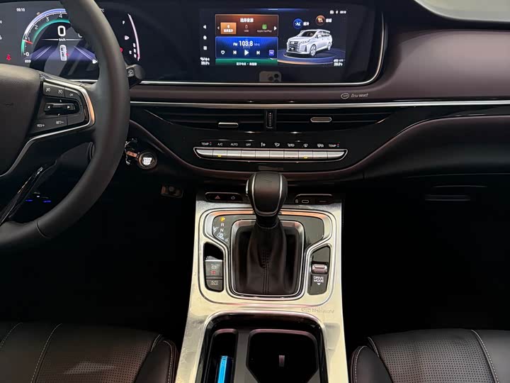 GAC Trumpchi M6 2023 2023款 PRO 270T DCT尊享版