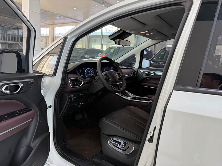 GAC Trumpchi M6 2023 2023款 PRO 270T DCT尊享版