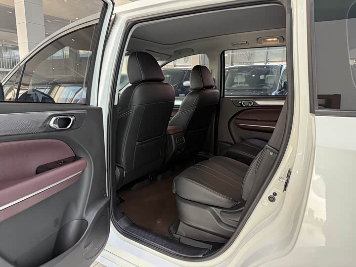 GAC Trumpchi M6 2023 2023款 PRO 270T DCT尊享版