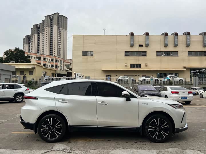 Toyota Venza 2023 2023款 2.5L智能电混双擎 两驱尊贵版