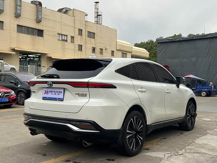 Toyota Venza 2023 2023款 2.5L智能电混双擎 两驱尊贵版