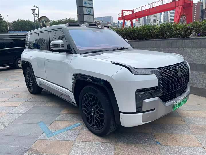 BYD Yangwang U8 2023 2023款 豪华版