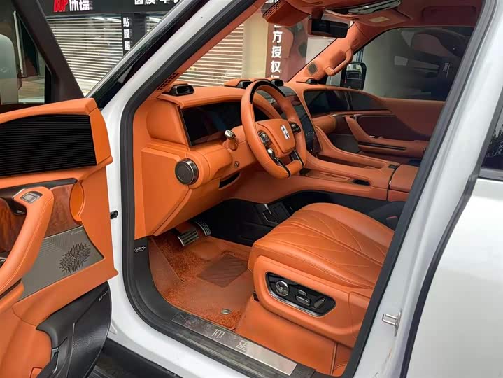 BYD Yangwang U8 2023 2023款 豪华版