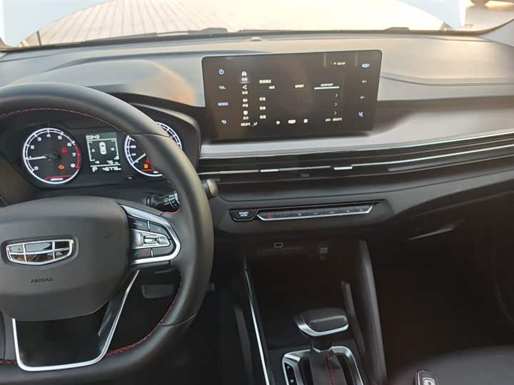 Geely Vision X3 2021 2021款 PRO 1.5L CVT尊贵型