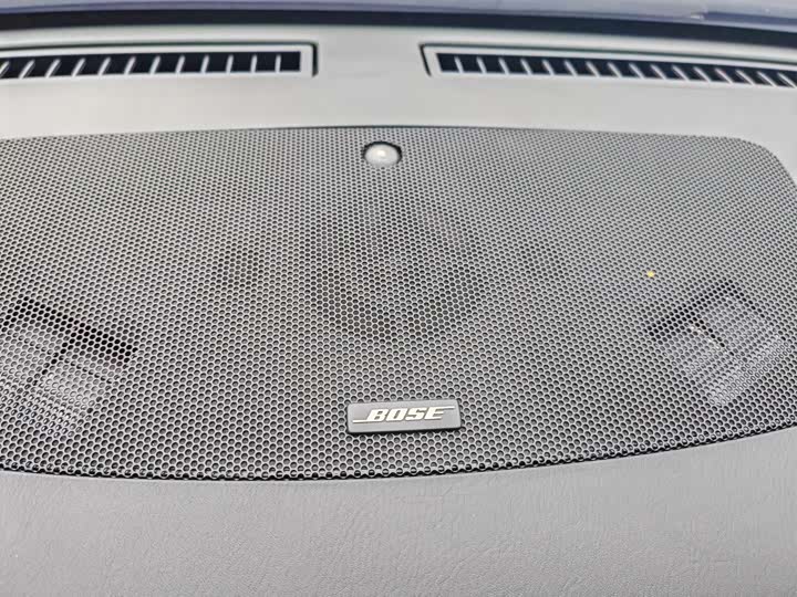 Nissan Armada 2023 2023款 ARMADA 5.6L 无敌舰队旗舰版