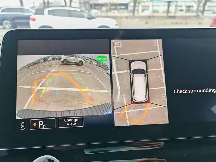 Nissan Armada 2023 2023款 ARMADA 5.6L 无敌舰队旗舰版