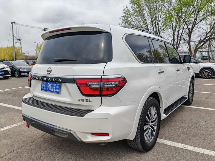 Nissan Armada 2023 2023款 ARMADA 5.6L 无敌舰队旗舰版