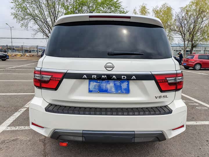 Nissan Armada 2023 2023款 ARMADA 5.6L 无敌舰队旗舰版